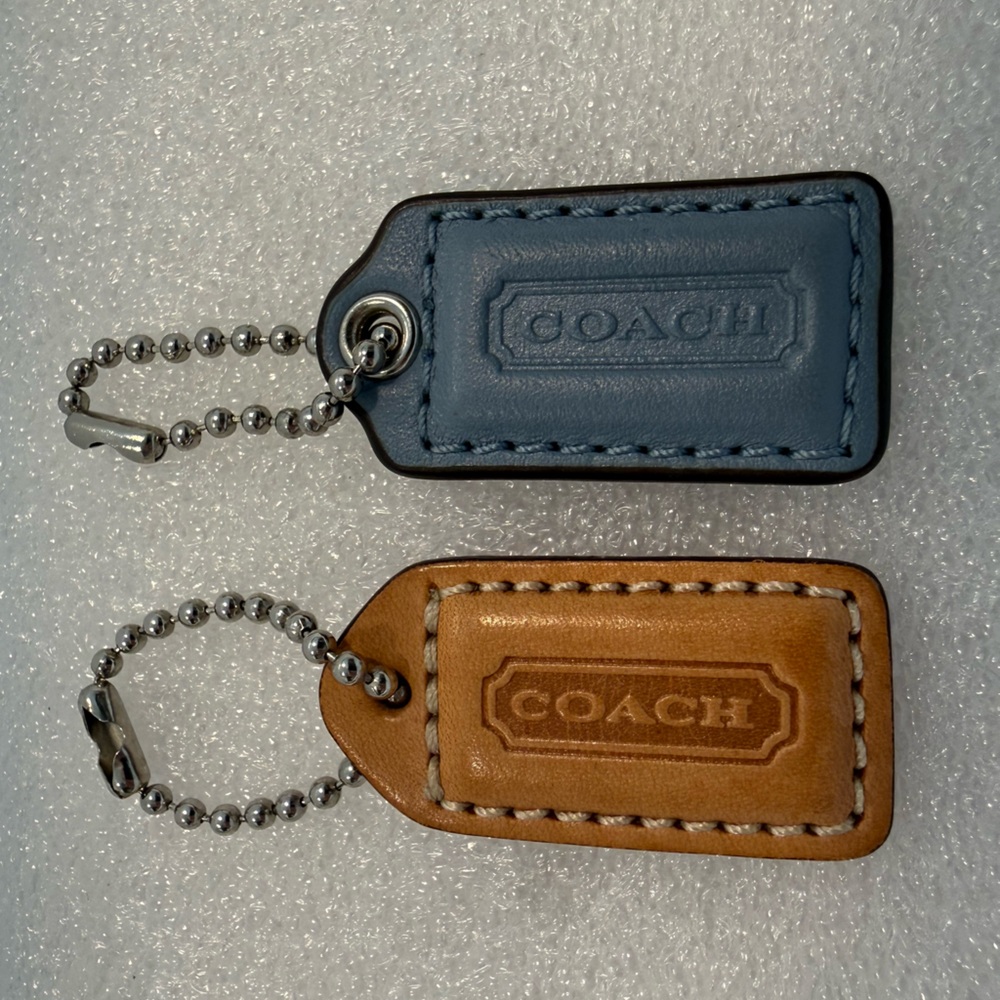 Coach (✨B1G1 1/2 off) Hangtags Set of 2